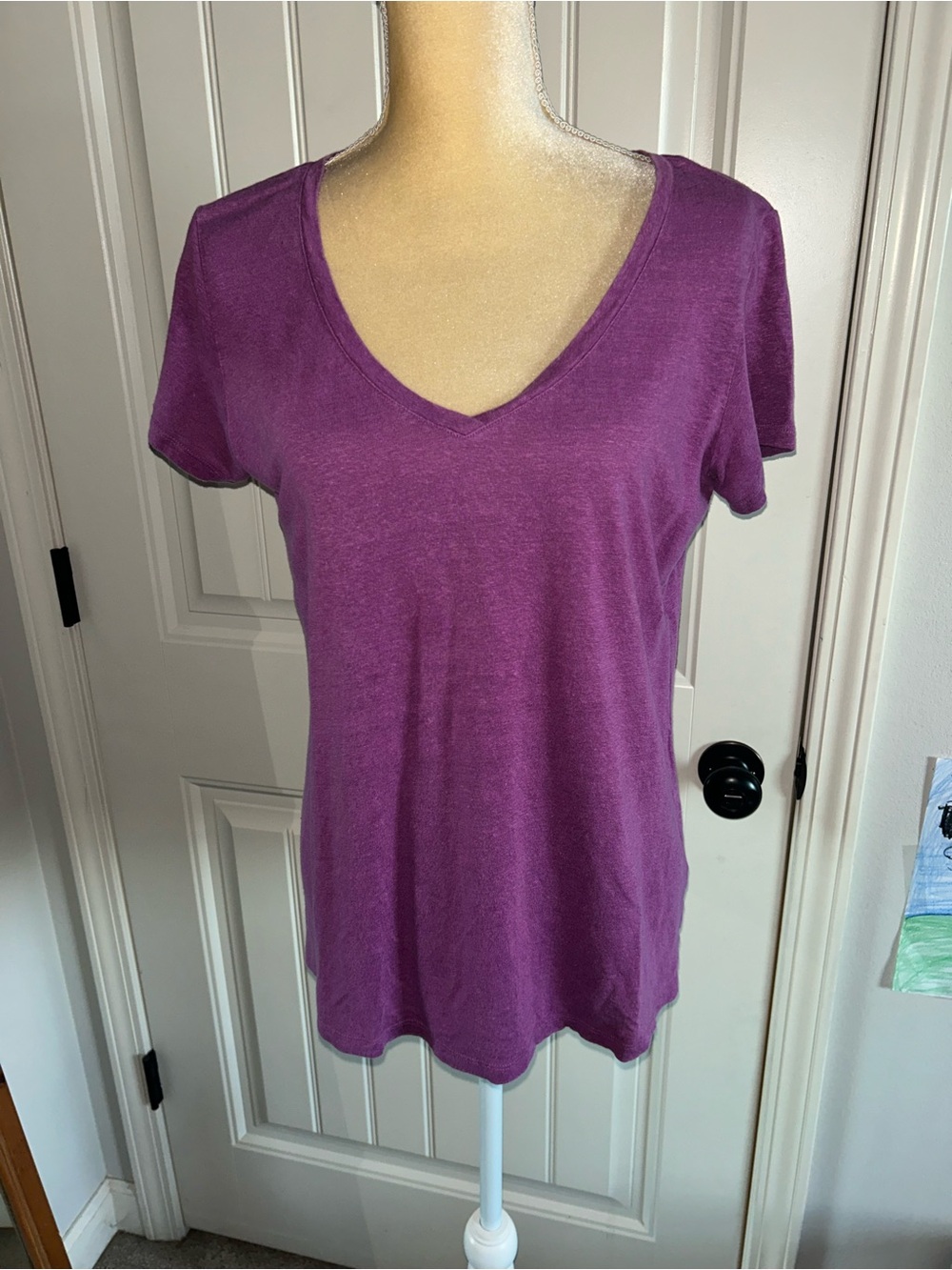 NEW Eileen Fisher Plum V-Neck Short Sleeve Tee 100% Linen Sz S